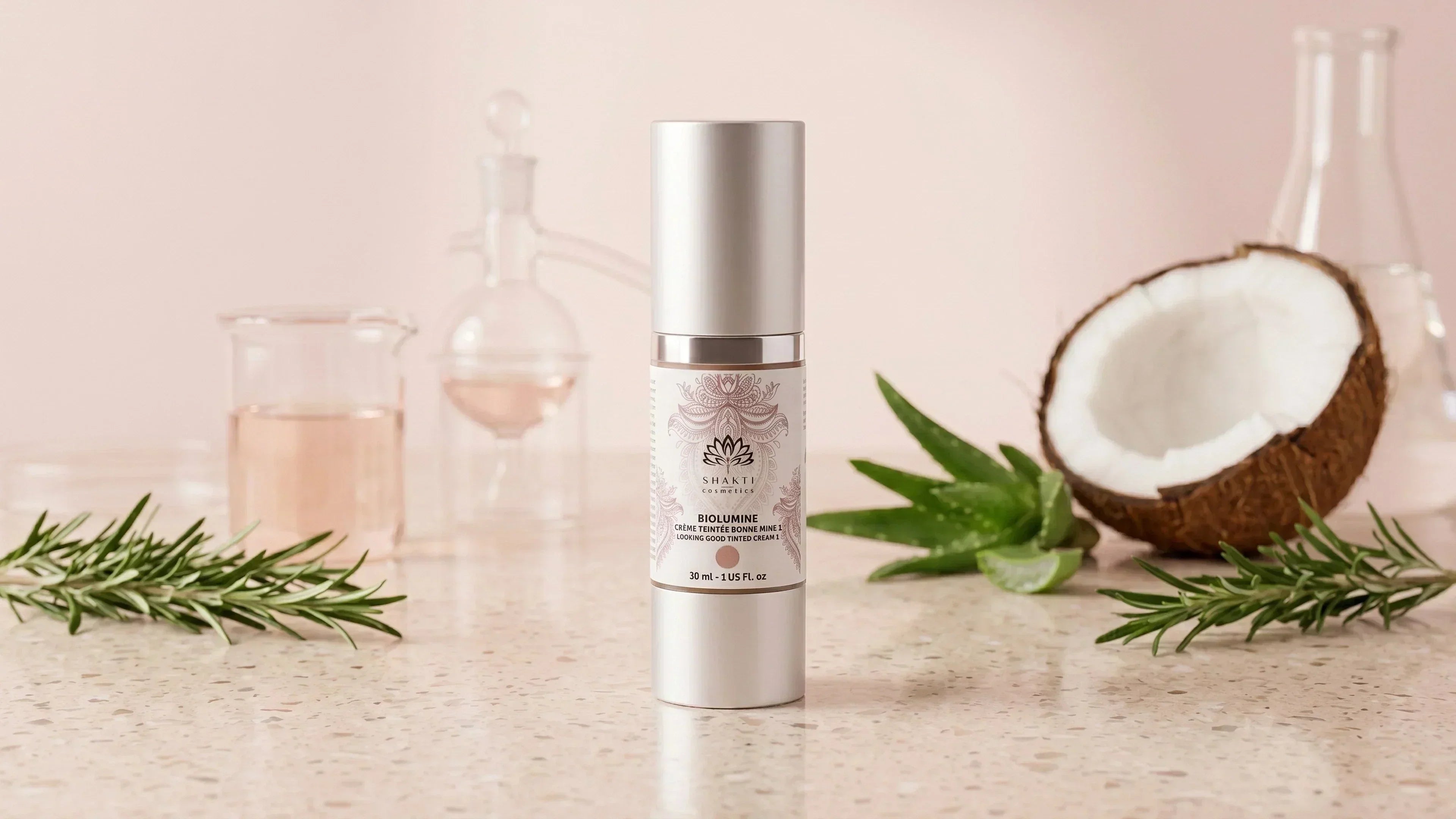 À la frontière entre laboratoire et cosmétique naturelle