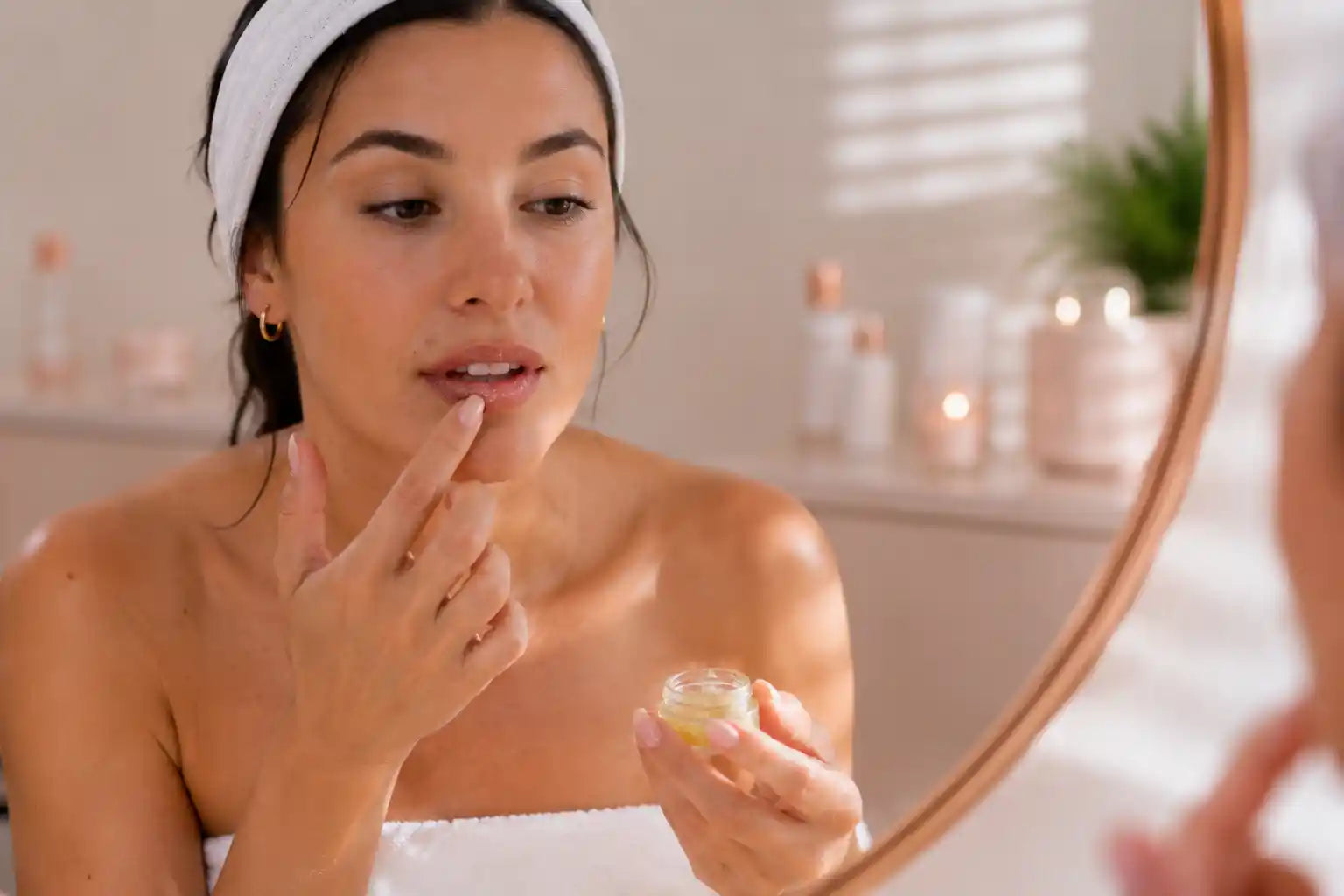 Exfoliant lèvres naturel : pourquoi en utiliser un à chaque saison (et lequel choisir)